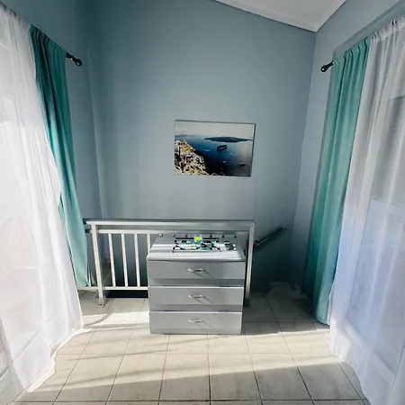 Hotel Sofia's Beachfront Maisonette