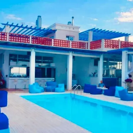 Sofia's Beachfront Maisonette Szálloda