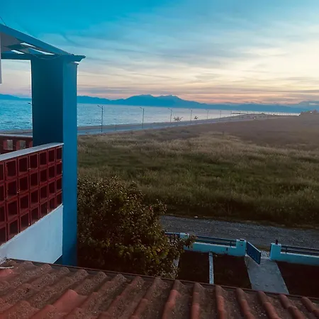 Sofia's Beachfront Maisonette Szálloda Szozópoli